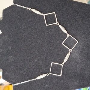 Texture square link with mesh beads necklace in silver tone